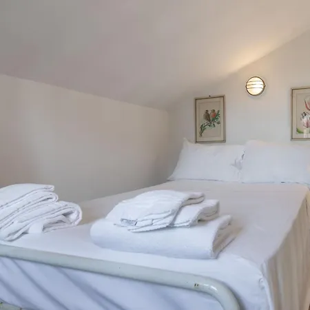 Villa Italian Experience-casale Agrimarino Trecastelli